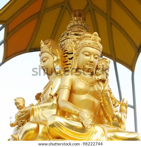 chinese golden buddha