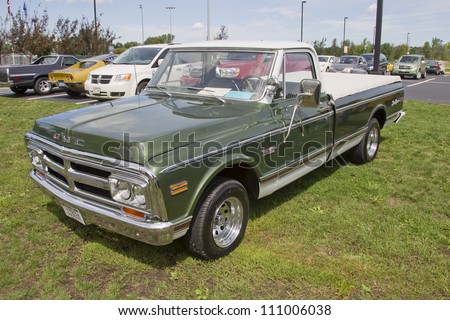 Green Gmc Sierra