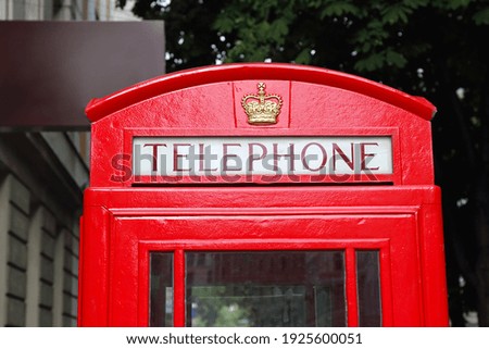 Famous British Icon Red Telephone Booth Cabin