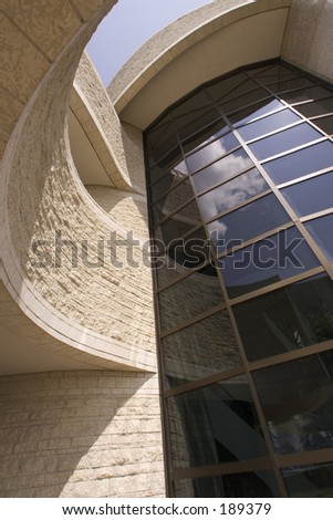 Curved Architecture