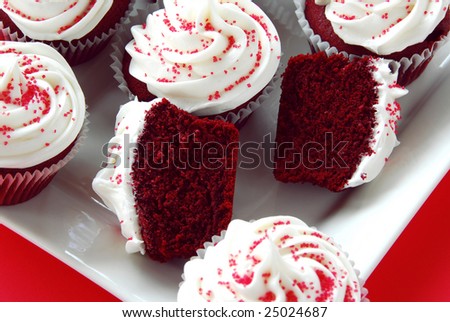 sprinkles red velvet. Red Velvet Cupcakes with