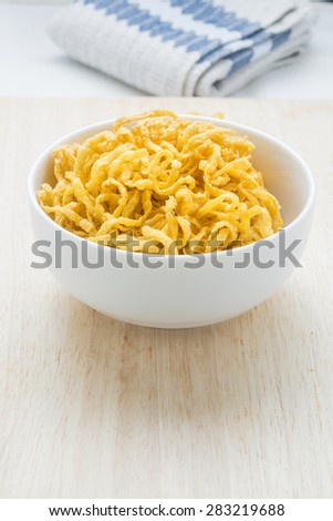 Fried Noodles Raw material for food, fiber suburban white.