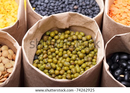 Green kidney beans and other dried food in package