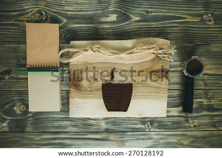 ground coffee cup on a wooden table