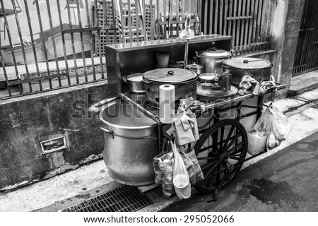 Ximending, Taipei city, Taiwan - April 4, 2015 : food cart in Ximending, Ximending is a neighborhood and shopping district in the Wanhua District of Taipei, Taiwan.