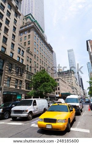 New York city Manhattan Fifth Avenue 5th Av yellow taxi cab US