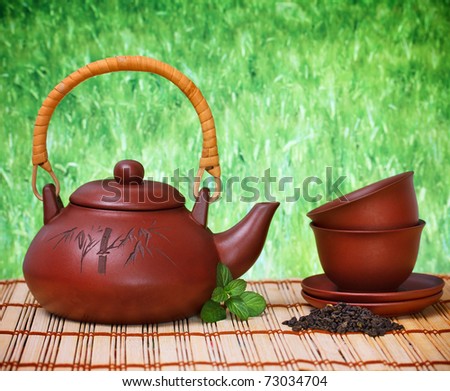 herbal tea with fresh mint leaf