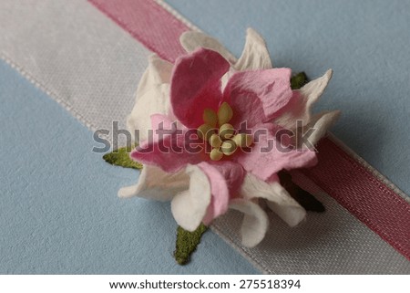paper flower ribbon background