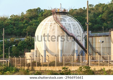 Gas tank energy storage