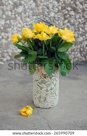 beautiful bouquet of yellow roses