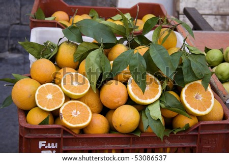 Box of sweet oranges