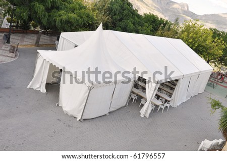 White Wedding Tents. White Wedding Portable