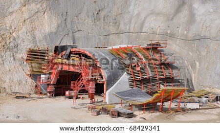 Tunnel Construction Equipment