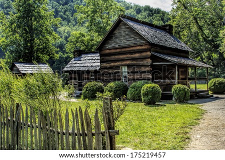 The John Davis cabin was built in 1900 in the Great Smoky Mountains National Park. The cabin was constructed with matched chestnut logs joined with dove-tail notches.