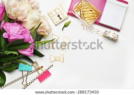 Styles stock photography | Product Mockup | Desktop | Peonies and gold | Office desktop |