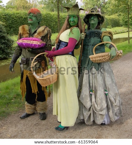 ARCEN - SEPTEMBER 18:  Costumed participants at the Elf Fantasy Fair  on september 18 , 2010 in Arcen, Netherland