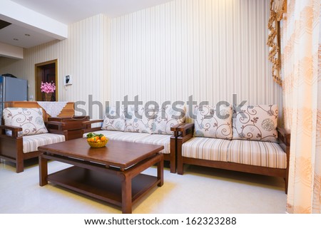 the living room with Chinese decoration