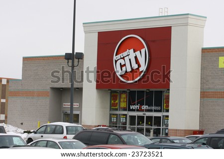 Albany NY-January 22, 2009. Outside a closing Circuit City store in Albany NY. 567 stores of the second leading electronics retailer ordered closed after failing to emerge from Chapter 11 Bankruptcy.