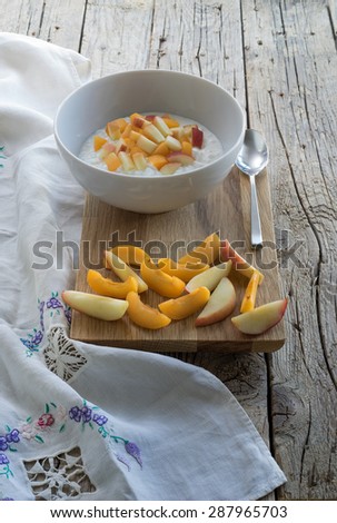 Breakfast with cottage cheese and fruit