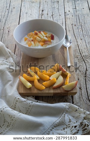 Breakfast with cottage cheese and fruit