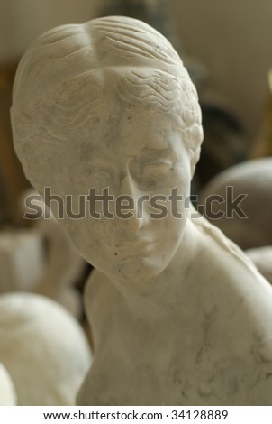 greek beautiful female sculpture