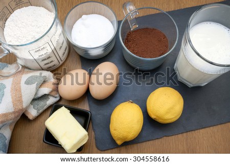 some ingredients used in order to to a cake