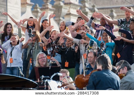 PRAGUE, CZECH REPUBLIC - JUNE 17 2015: Open Air Concert 2015 on Hradcanske Square, Preparation to concert in the evening, Gipsy music choir