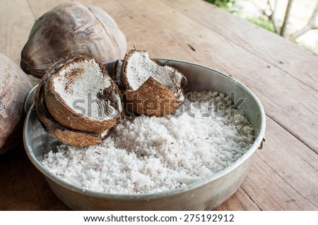coconut and coconut flakes