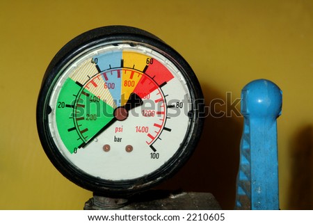 Pressure gauge manometer and valve on indusrial vehicle