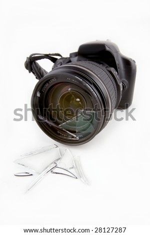 camera lens logo. A smashed camera lens on a