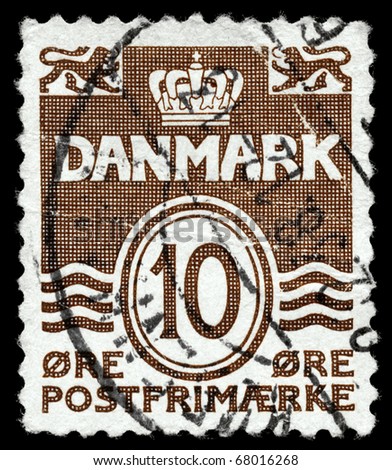 DENMARK - CIRCA 1937: A Stamp printed in DENMARK shows the Wavy Lines and  Numeral of Value, series, circa 1937