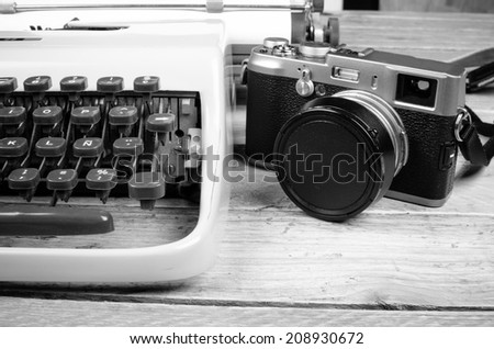 Typewriter and film camera, a classic journalist kit