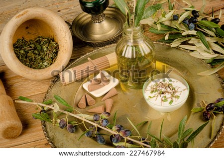 Natural moisturizing body lotion based on olive oil