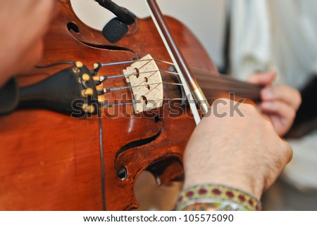 the violinist: Musician playing violin at the opera