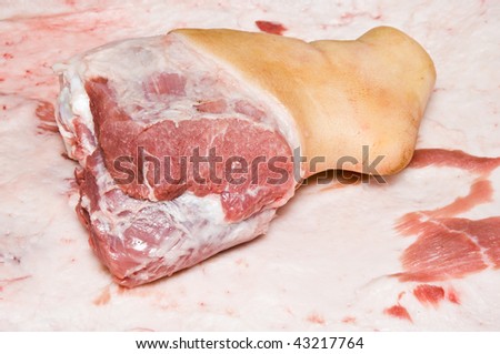 Raw hock leg over pork fat