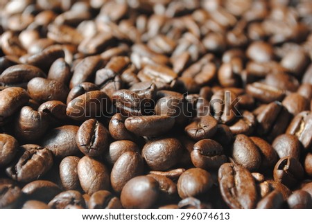 The coffee beans. The ripe roasted coffee beans close-up
