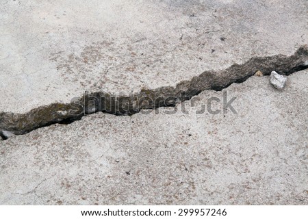 cracked concrete cement sidewalk foundation