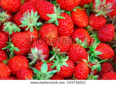 Many strawberries as a texture
