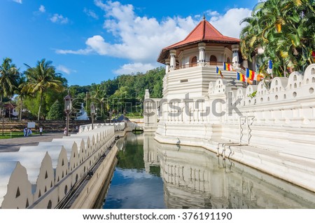 Temple of the tooth in Kandy, Sri-Lanka