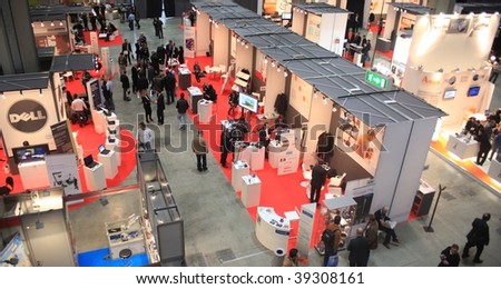 MILAN, ITALY - OCT. 21: Professionals and operators at SMAU, national fair of business intelligence and information technology October 21, 2009 in Milan, Italy.