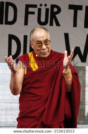 MAY 19, 2008 - BERLIN: the Dalai Lama at a demonstration of solidarity for Tibet and the Dalai Lama in Berlin.