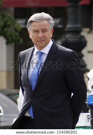 BERLIN-MAY 27, 2011 : Klaus Wowereit  during an official visit of the Swedish crown prince couple in Germany at the Pariser Platz in Berlin.