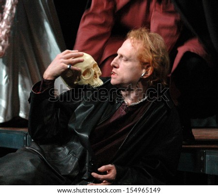 NOVEMBER 16, 2006 - BERLIN: Scott Shepherd at the theater play \
