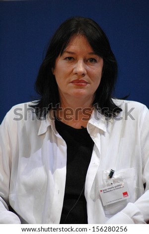 MAY 27, 2005 - BERLIN: Ulla Meinecke at the discussion panel 