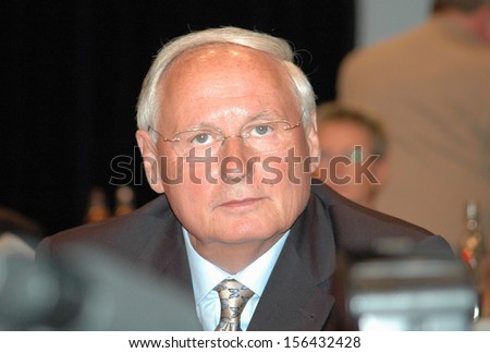 AUGUST 27, 2005 - BERLIN: Oskar Lafontaine at the party convention of the PDS (Socialist Party), Estrel Convention Center, Berlin.