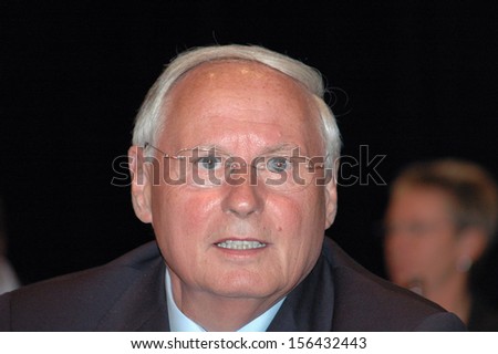 AUGUST 27, 2005 - BERLIN: Oskar Lafontaine at the party convention of the PDS (Socialist Party), Estrel Convention Center, Berlin.