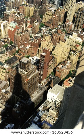 MAY 1999 - NEW YORK: aerial view on the streets of Manhattan from the Empire State Building, Manhattan, New York.