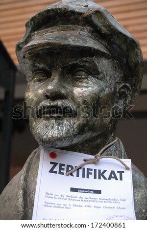 APRIL 16, 2005 - BERLIN: a bust of Lenin - auction of theatrical properties of the Berliner Ensemble theater in Berlin.