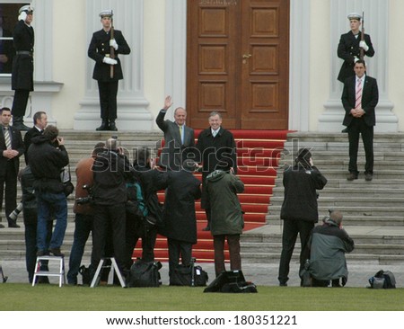 FEBRUARY 6, 2007 - BERLIN: Juan Carlos, Horst Koehler, press photographers - state visit of the Spanish King in germany, Schloss Bellevue, Berlin-Tiergarten.
