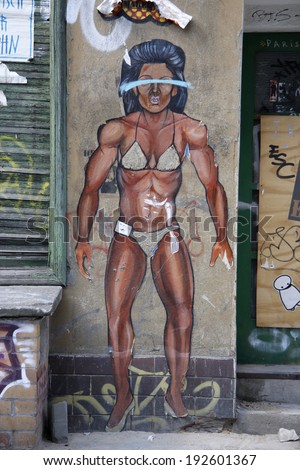 CIRCA JUNE 2010 - BERLIN: Street art/ Graffiti, Berlin-Prenzlauer Berg.
